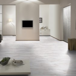 Kronotex Parquet Stratifié 7mm - Chêne Blanc Standard D2951 - 1376 x 193 x 7 mm